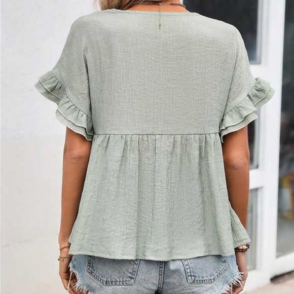 Boho Pastel Green Ruffle Sleeve Oversized Top - Picture 3 of 4